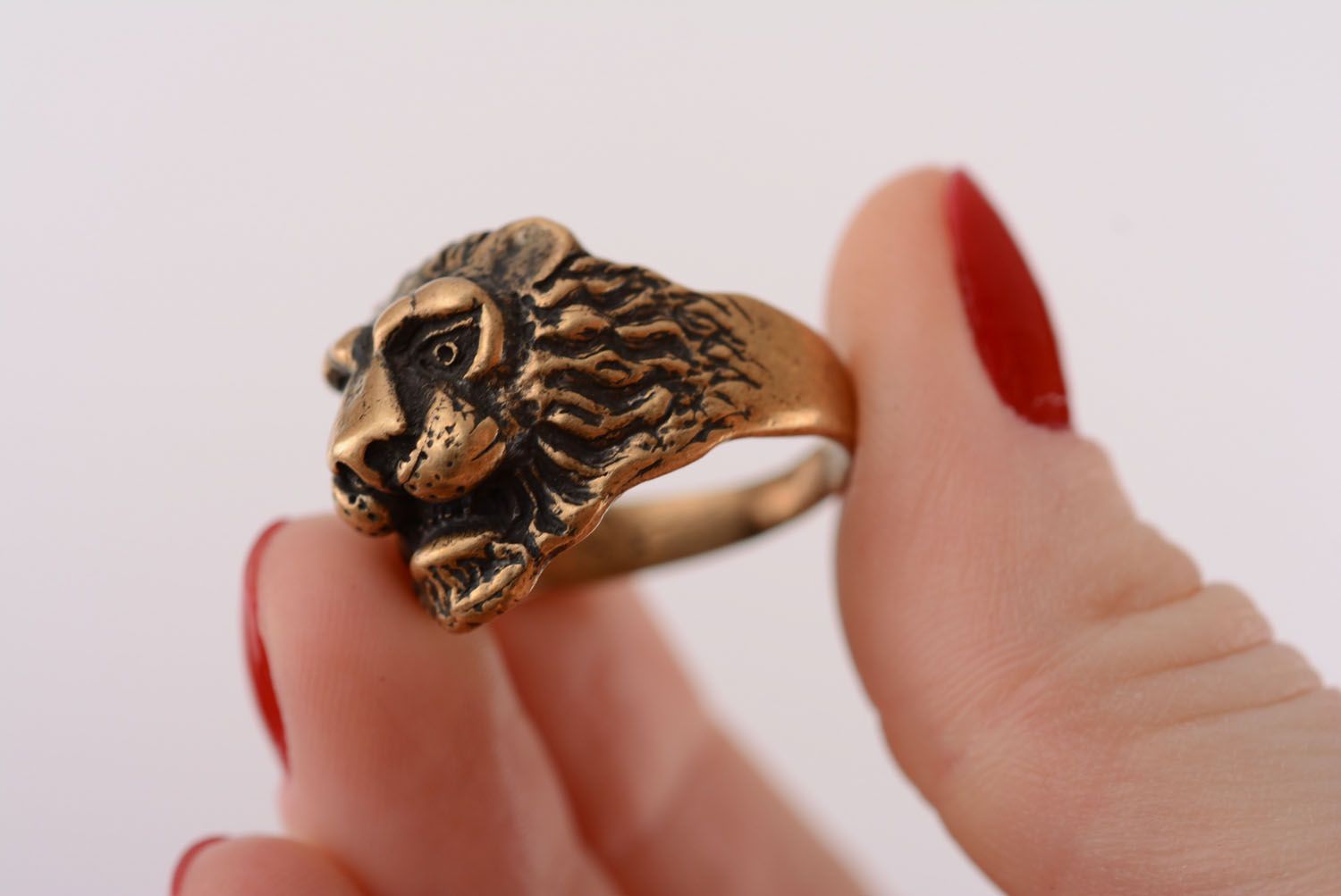 Bronze ring Lion photo 5