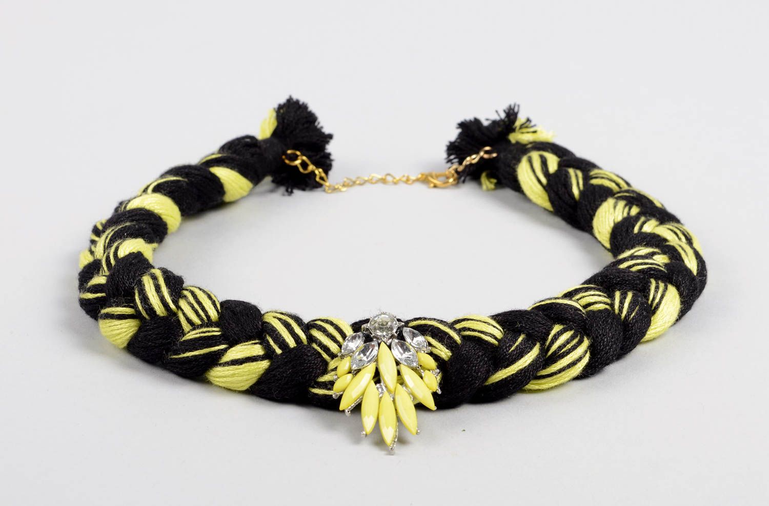 Modeschmuck Collier handgemachter Schmuck Stoff Halskette in Gelb und Schwarz foto 2