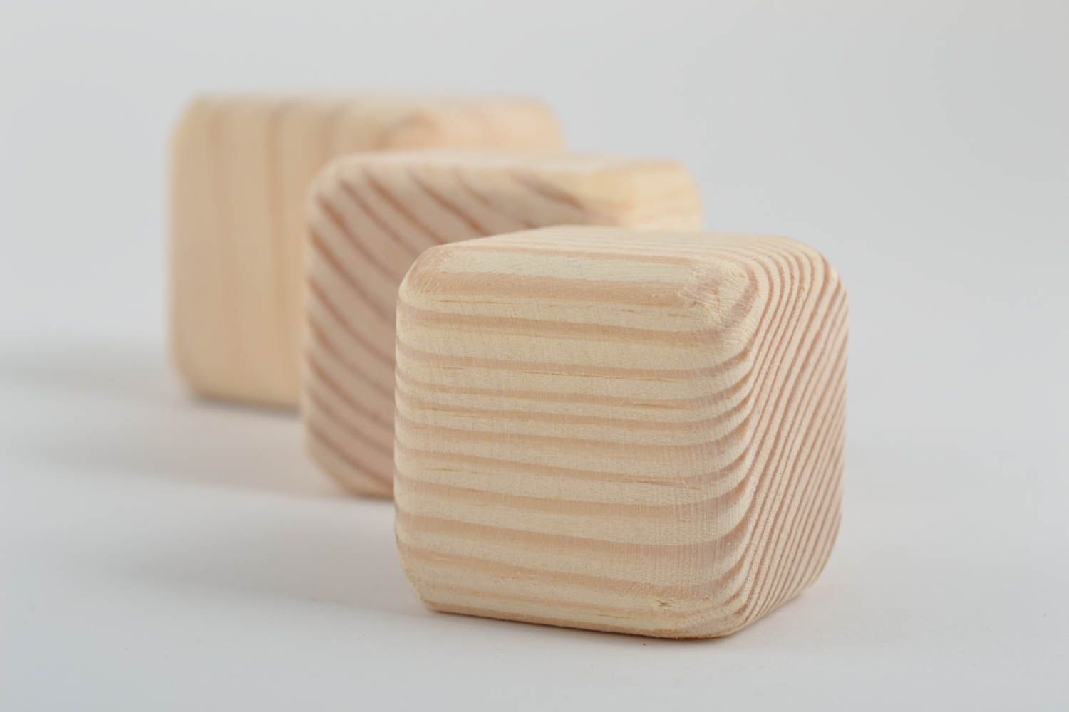Jouets cubes faits main Jouet en bois à décorer Cubes pour bébé 3 pièces photo 4