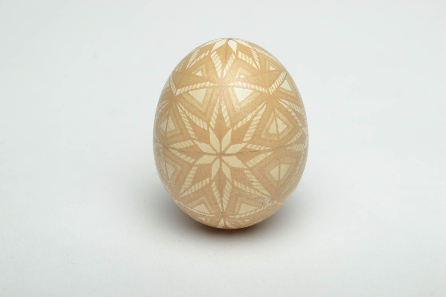 Пасхальное яйцо с росписью куриное фото 1