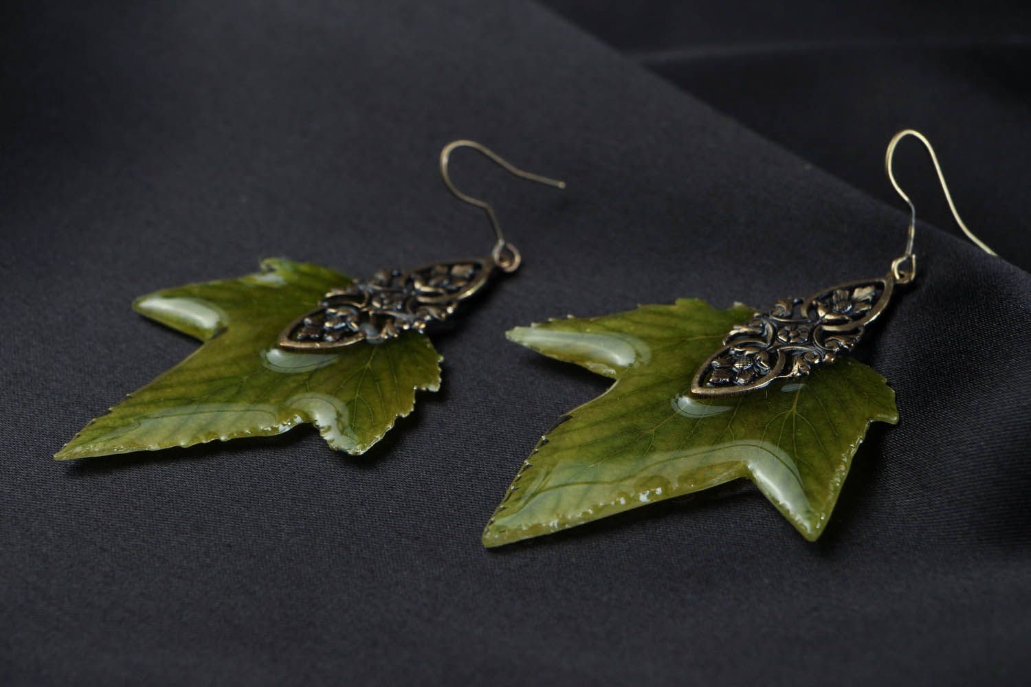 Earrings with currant leaves in epoxy resin photo 2