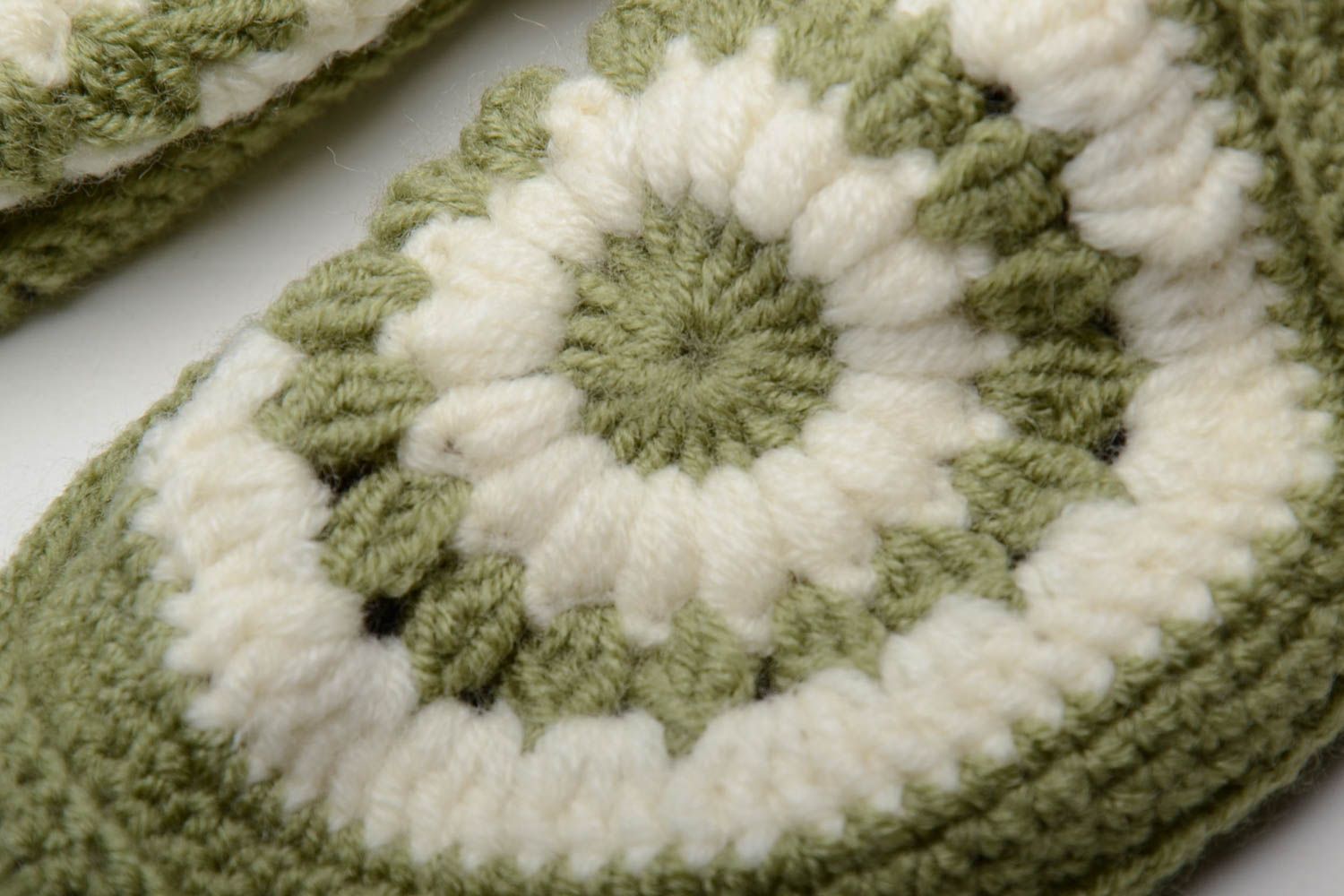 Woolen crochet slippers photo 5