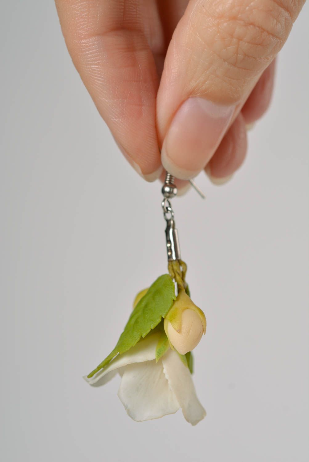 Handgemchte Blumen Ohrringe aus Polymerton lang schön elegant für Frauen foto 3