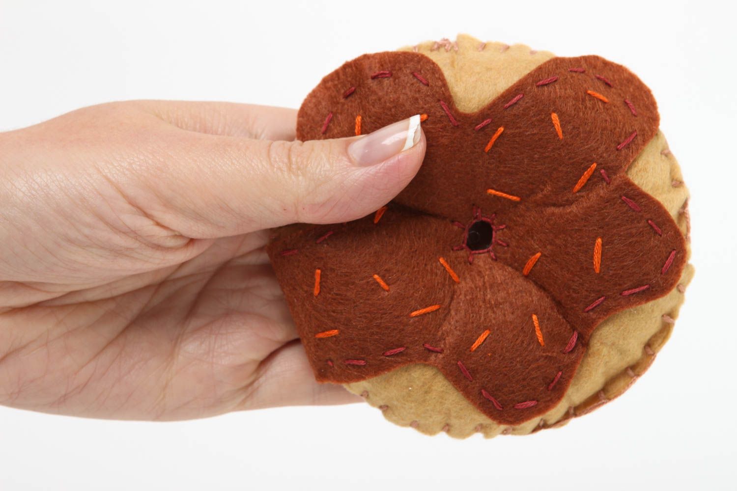 Peluche donut fait main Jouet feutrine marron original Cadeau pour enfant photo 5