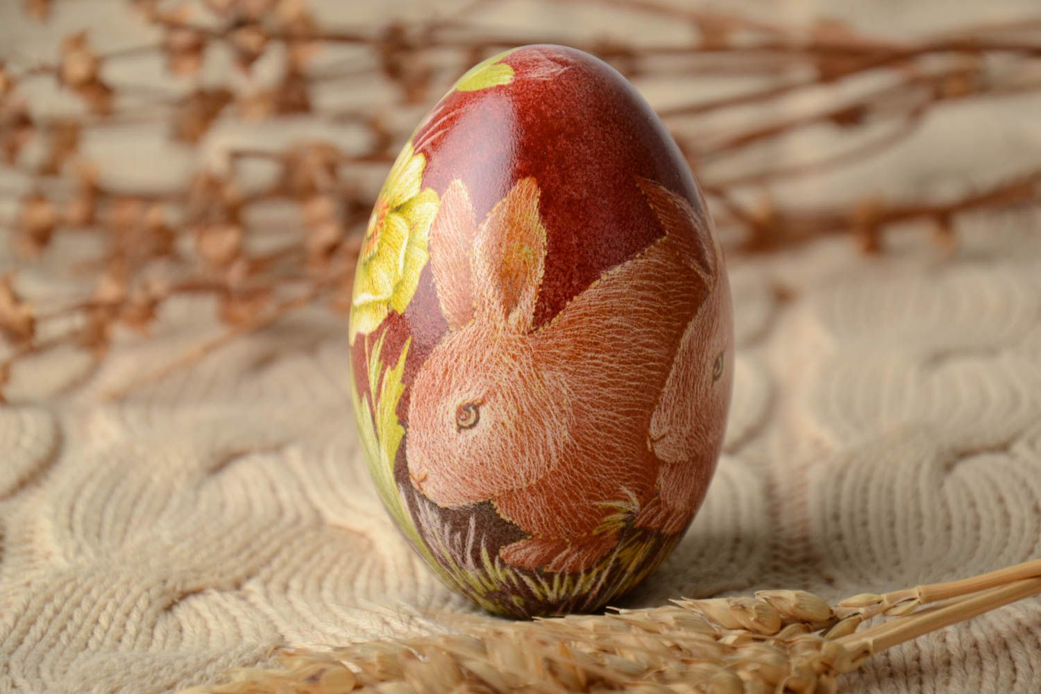 Пасхальное яйцо ручной работы авторское Кролики фото 1