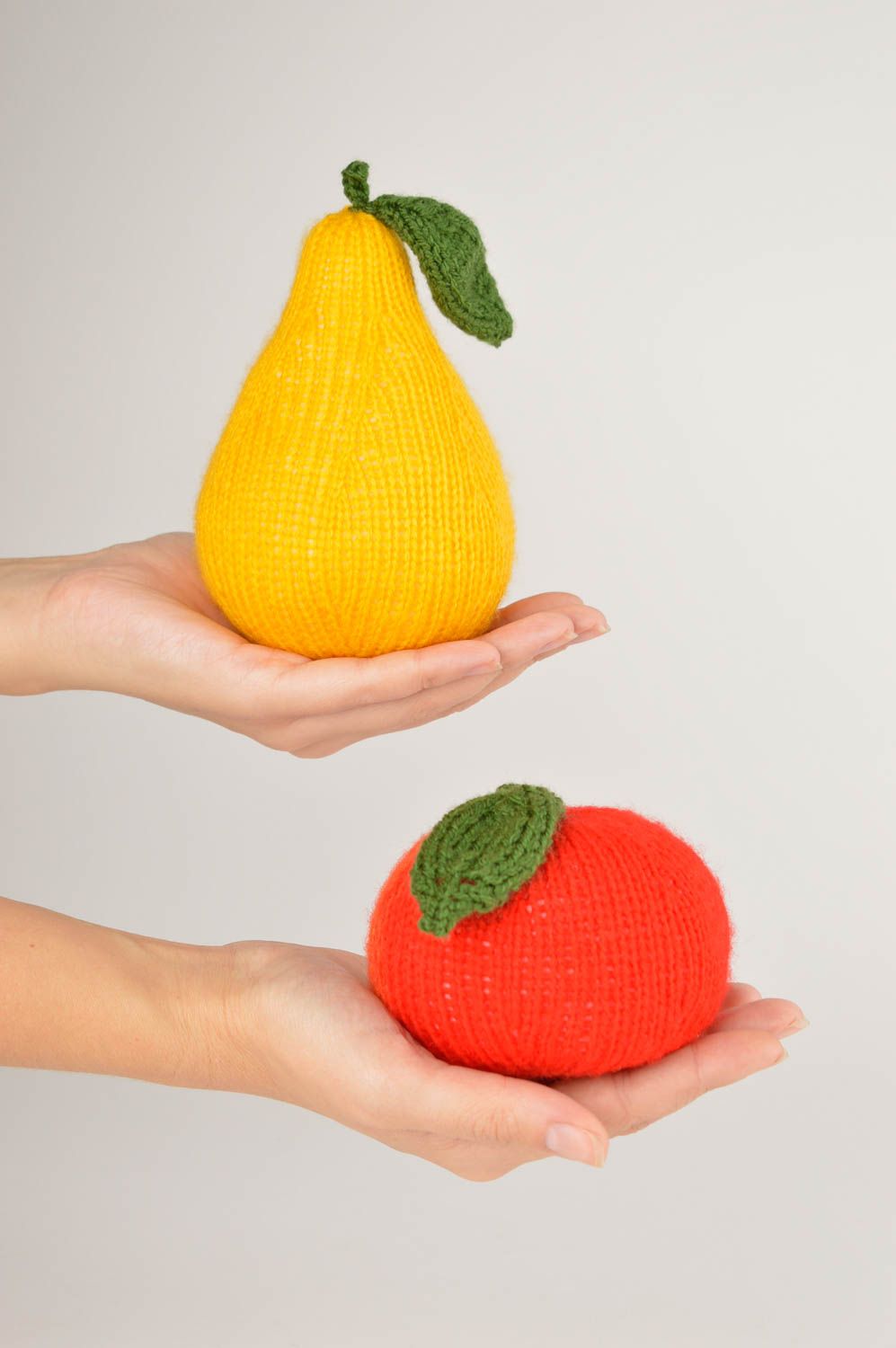 Игрушки-фрукты хэнд мэйд мягкие игрушки вязаные фрукты яркие груша и яблоко фото 5