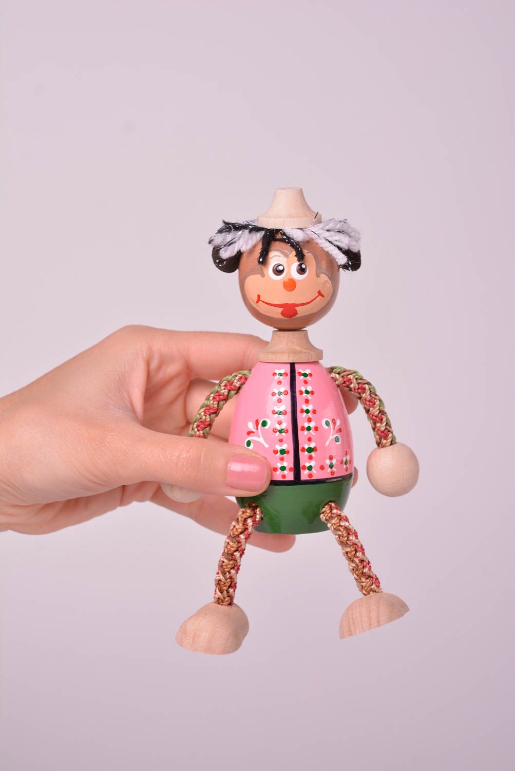 Игрушка ручной работы на пружинке игрушка из дерева подарок для ребенка фото 2