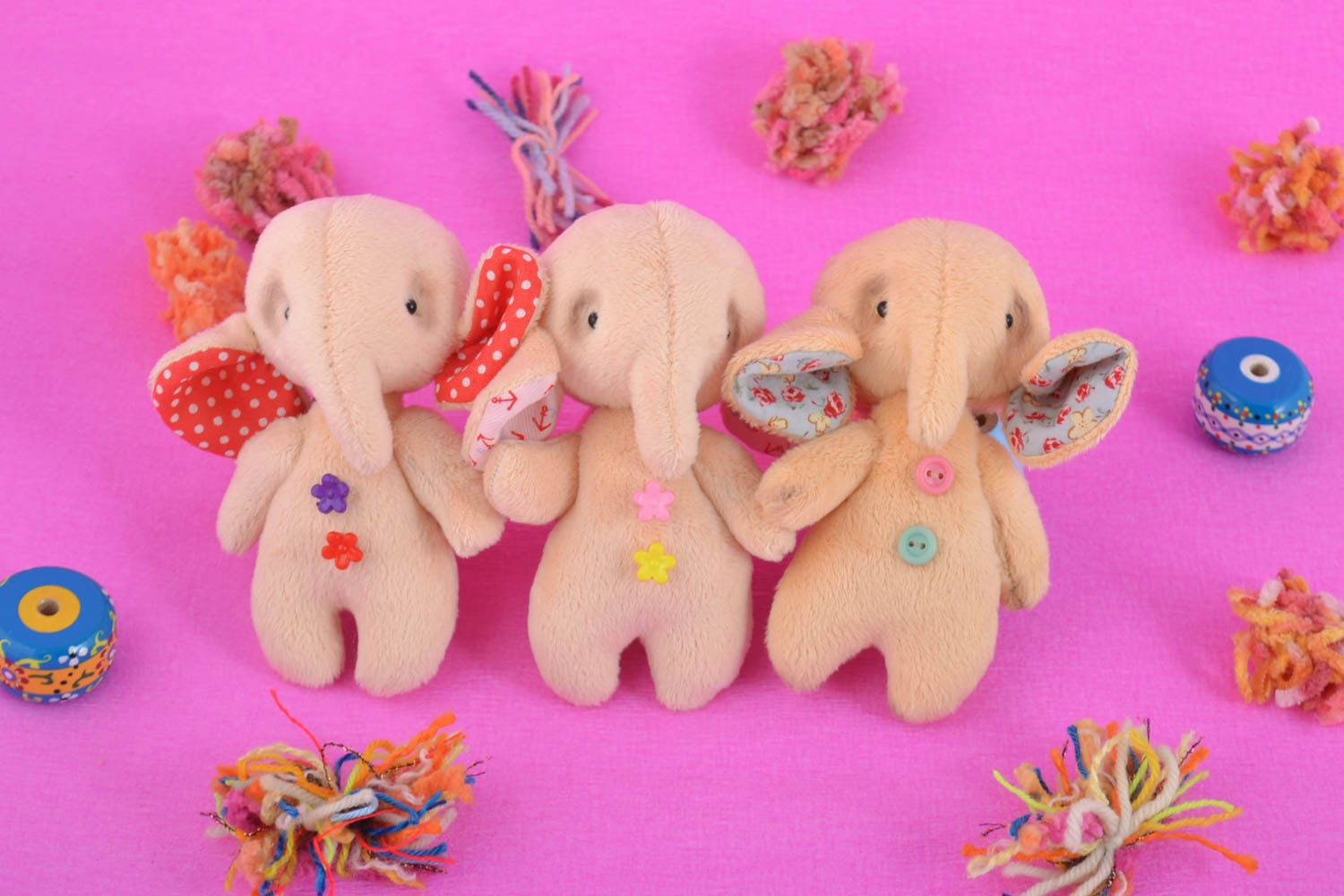 Jouets enfant fait main Poupées en tissu 3 pièces Cadeau original éléphants photo 1