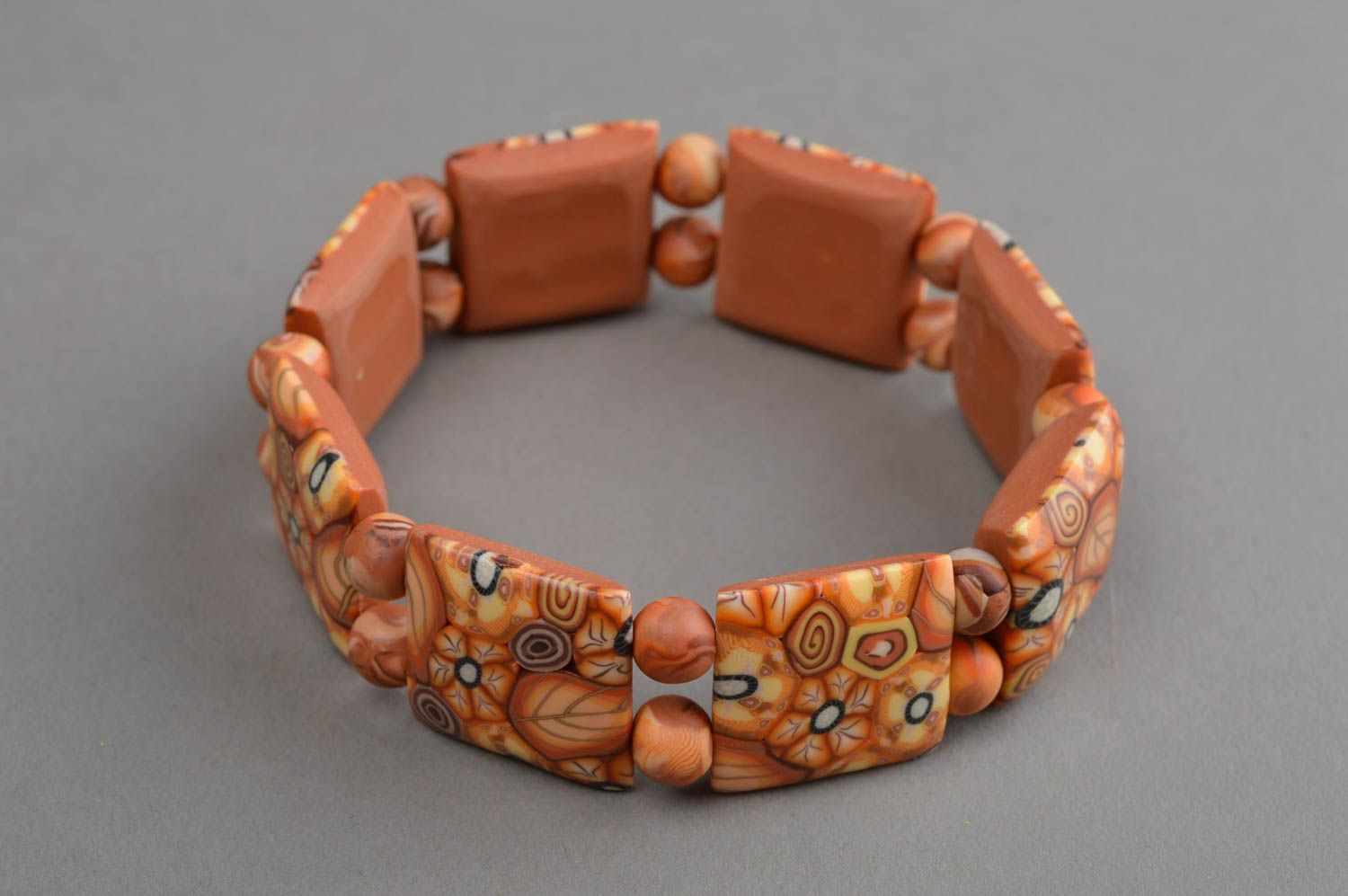 Bracelet en pâte polymère sur élastique marron à motif floral fait main femme photo 2