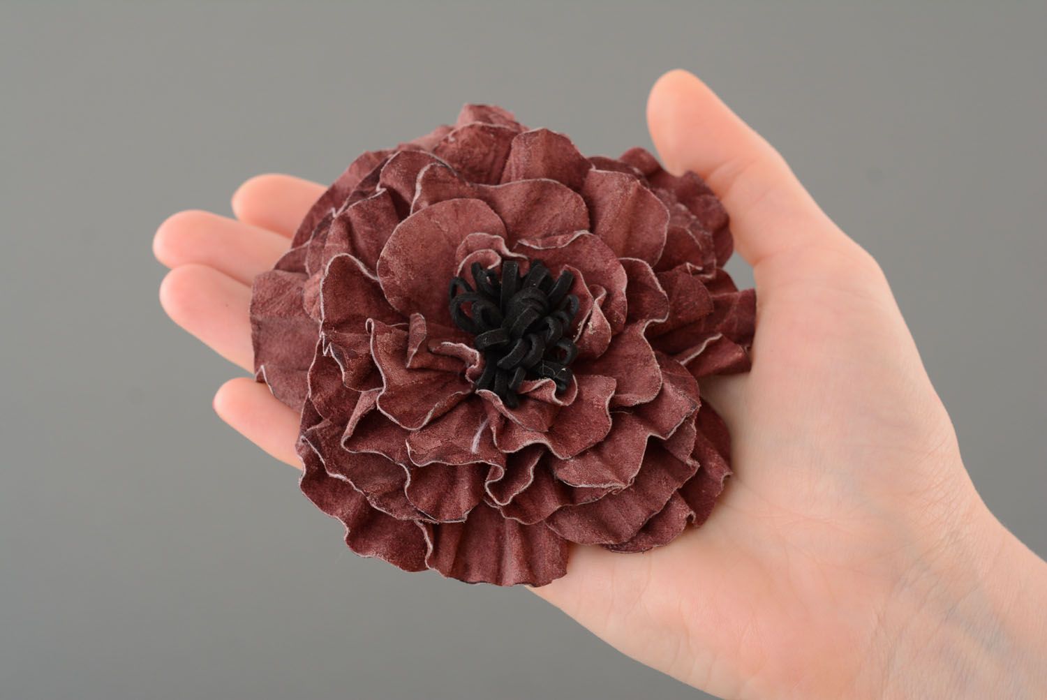 Hair clip in the shape of a flower photo 3