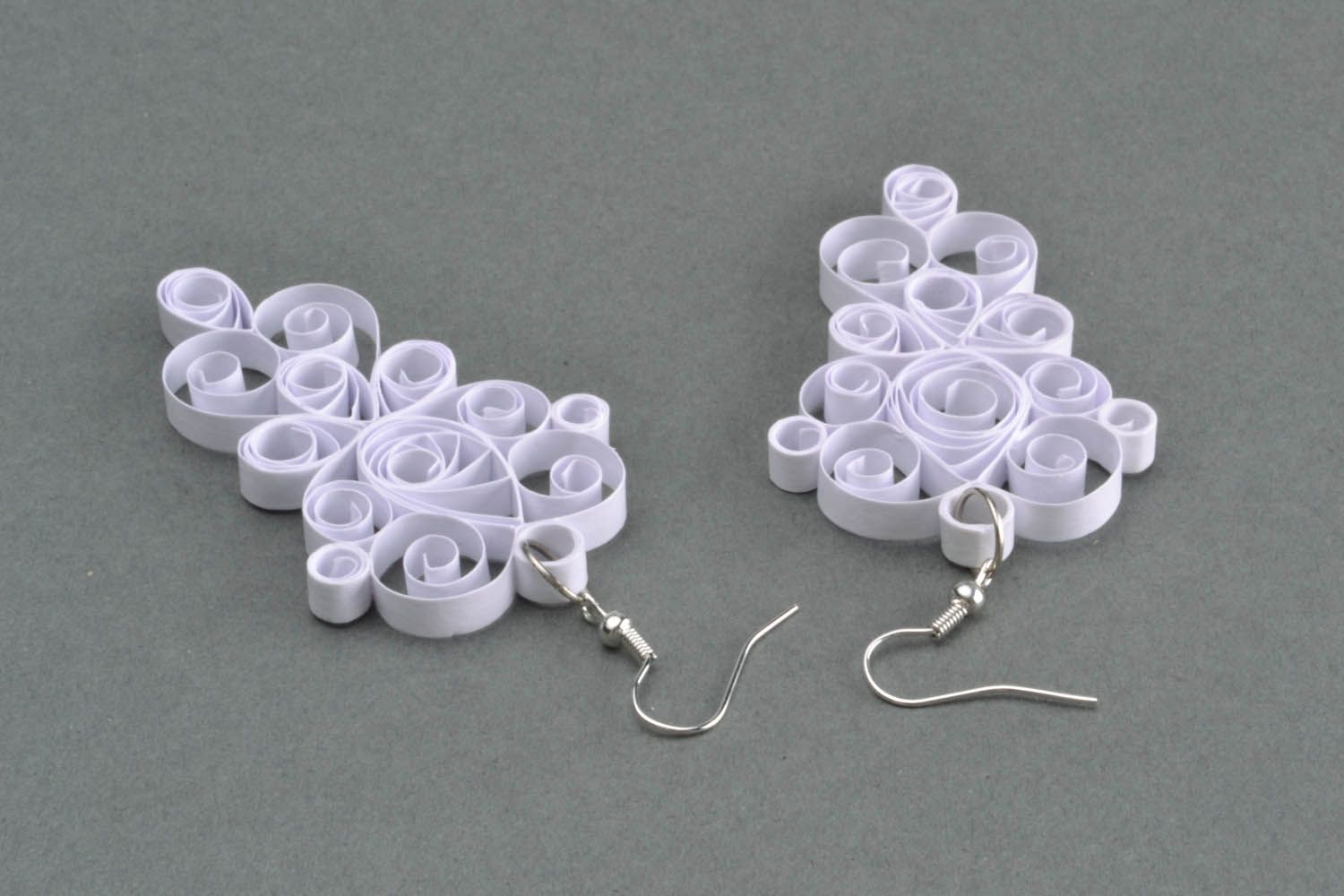 Long dangling earrings made of paper photo 4