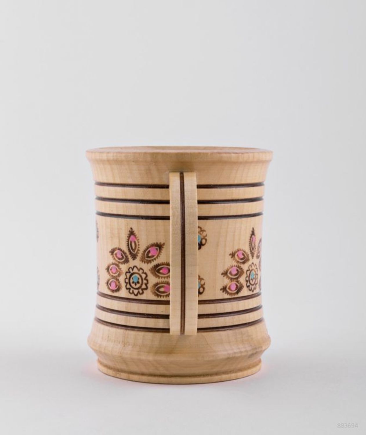 Wooden cup photo 5