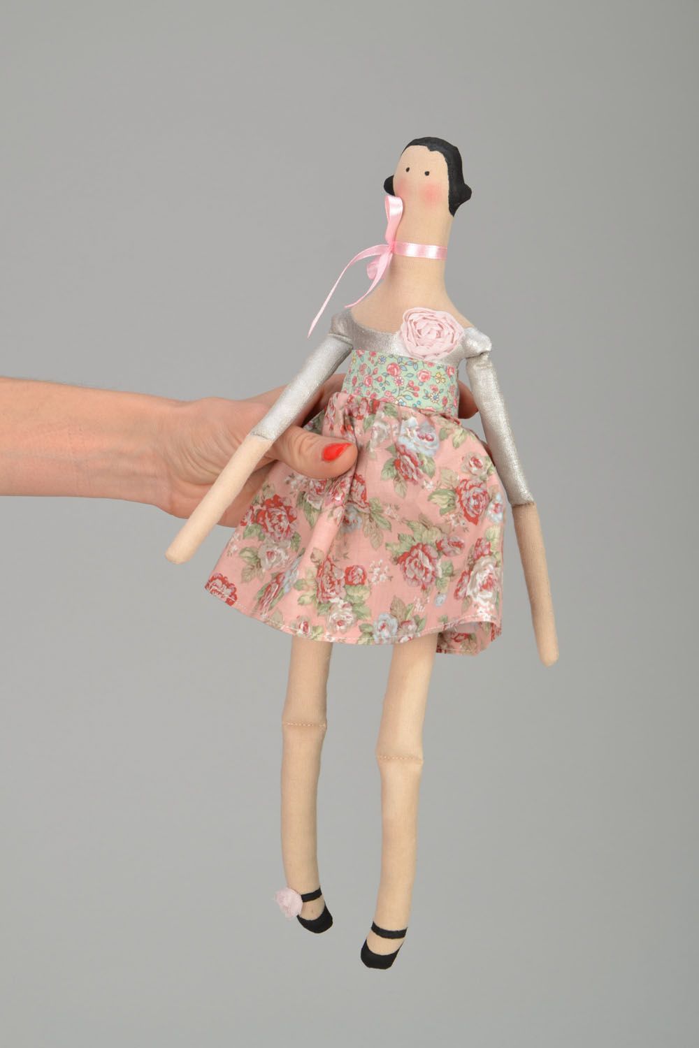 Doudou poupée fait main en robe photo 2