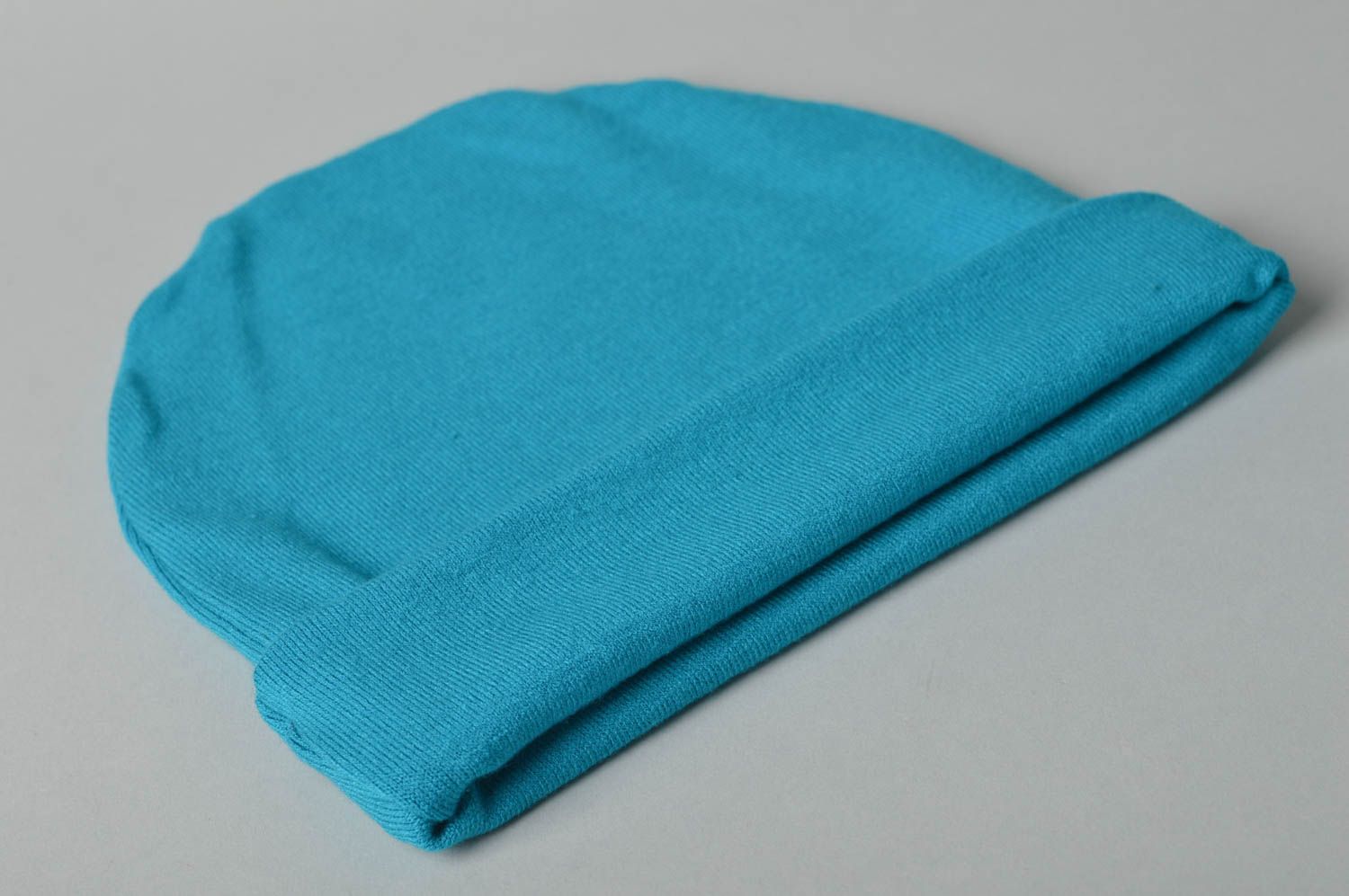 Bonnet laine fait main Chapeau hiver Vêtement femme bleu clair design tissu photo 1
