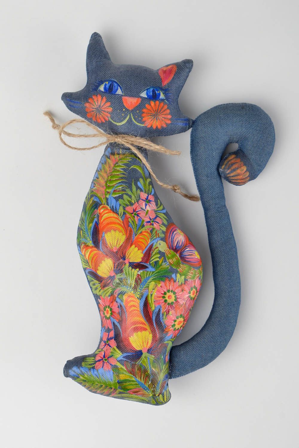 Peluche chat en jean Jouet fait main peint à la gouache Cadeau pour enfant photo 1