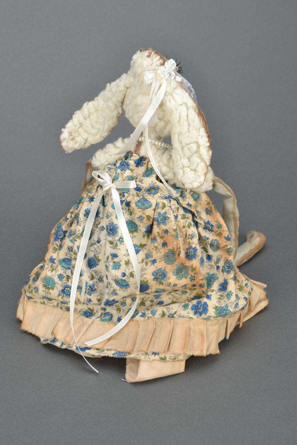 Авторская текстильная кукла Застенчивая овечка фото 4