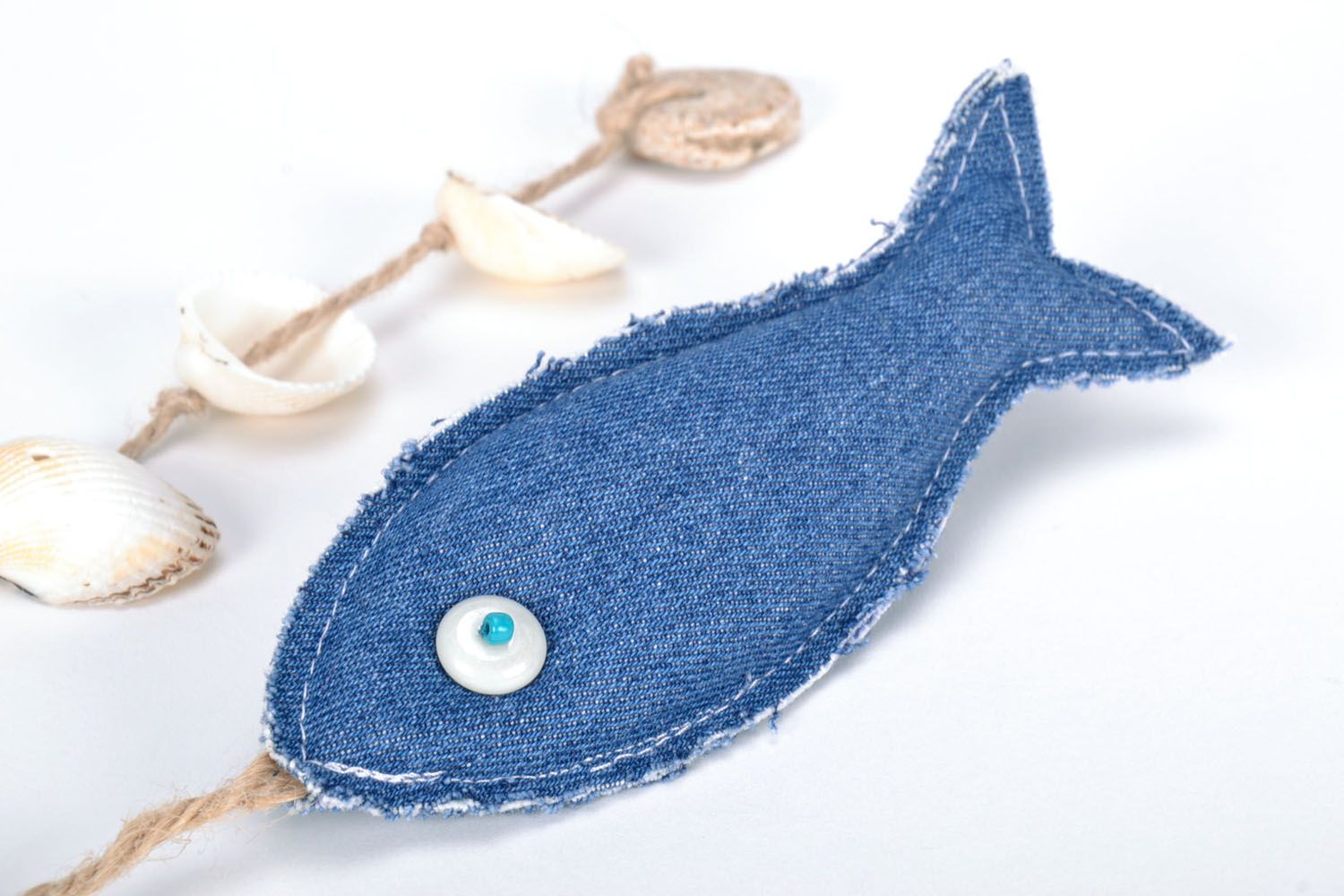 Suspension décorative poisson en jean faite main  photo 4