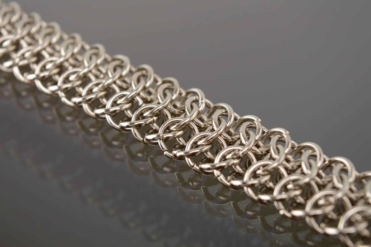Handmade Armband aus Metall in Webtechnik  foto 2