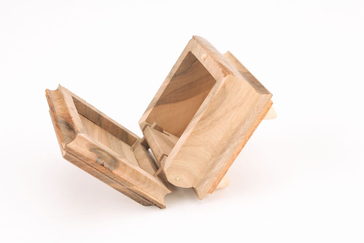 Caja de madera hecha a mano foto 1