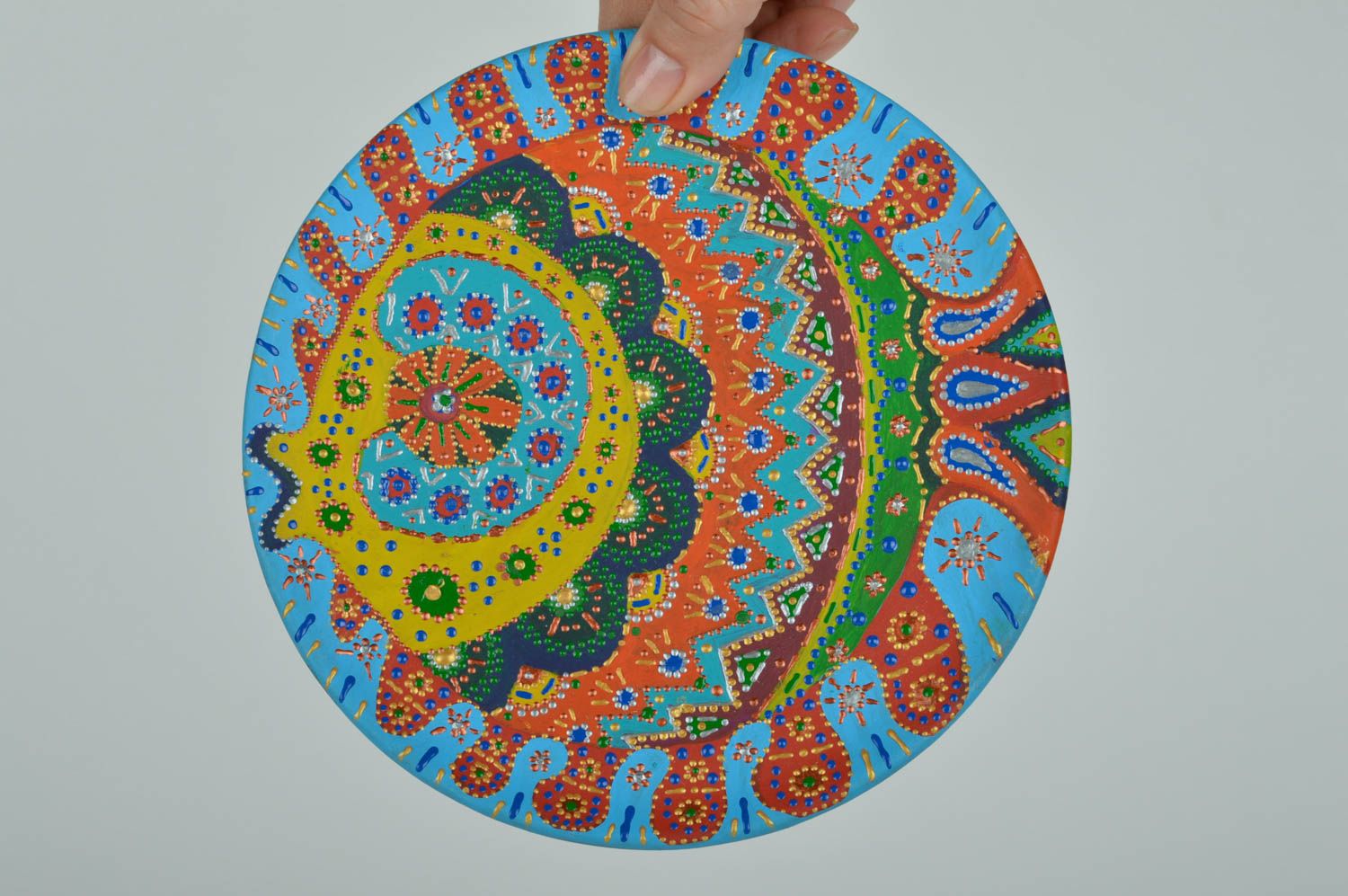 Необычная керамическая тарелка с росписью акрилом для декора дома ручная работа фото 2