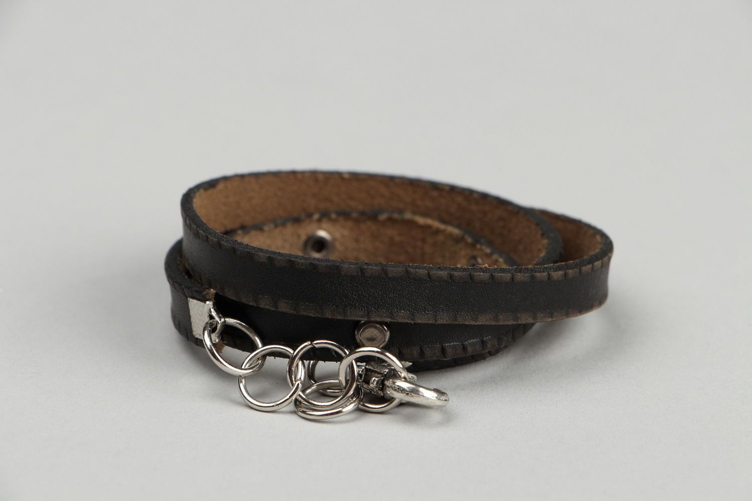 Bracelet multirang en cuir noir artisanal  photo 3