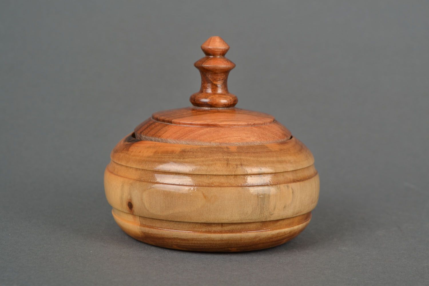 Wooden candy bowl photo 4