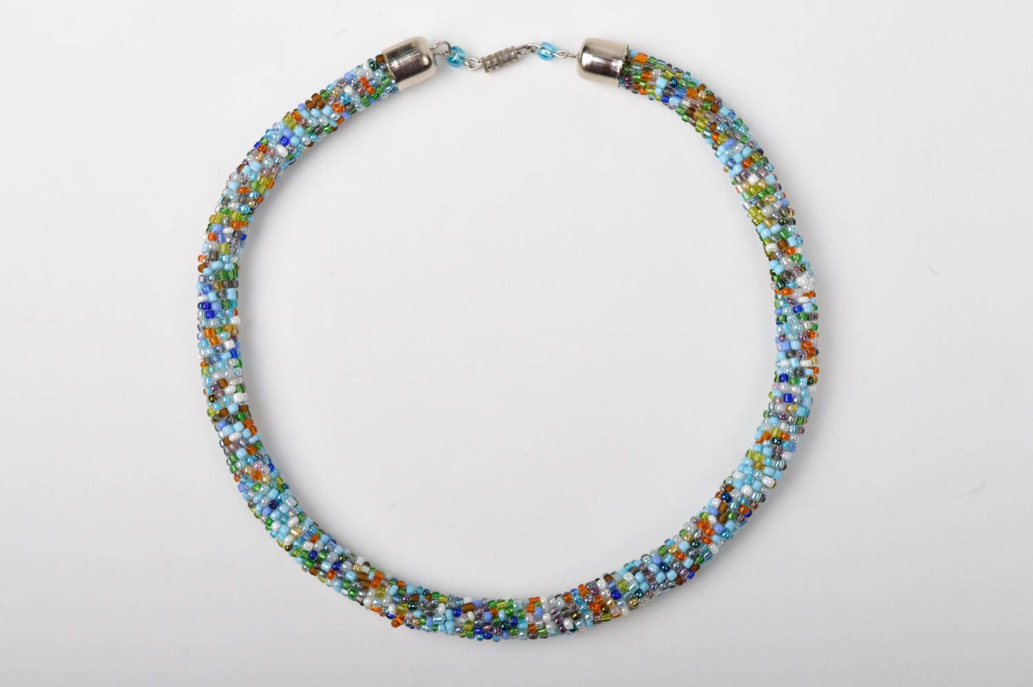 Жгут из бисера украшение ручной работы ожерелье из бисера в голубых тонах фото 3