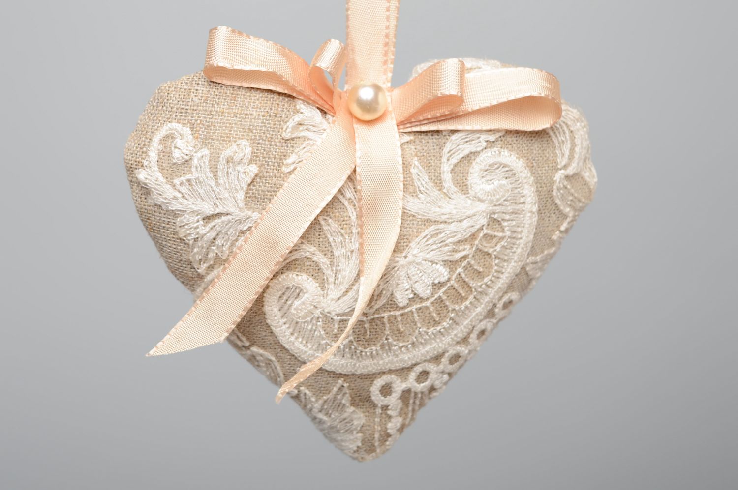 Linen interior hanging heart in vintage style photo 2