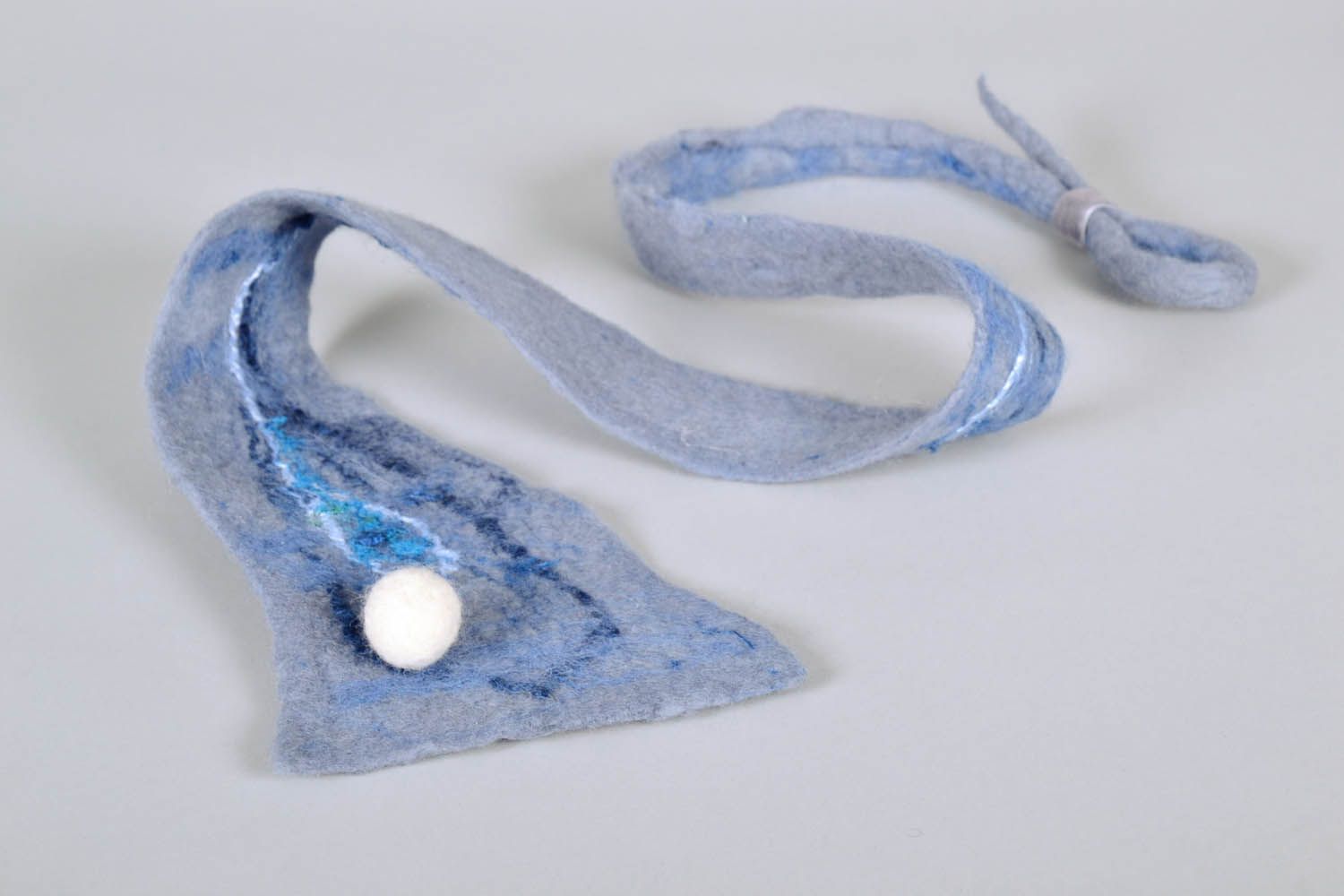 Damen Gürtel handmade Accessoire für Frauen schöner Gürtel aus Filz in Blau foto 3