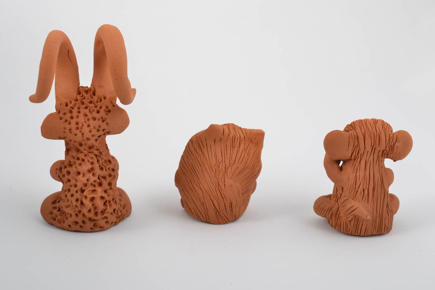 Statuine fatte a mano in ceramica set di tre animali piccoli divertenti  foto 4