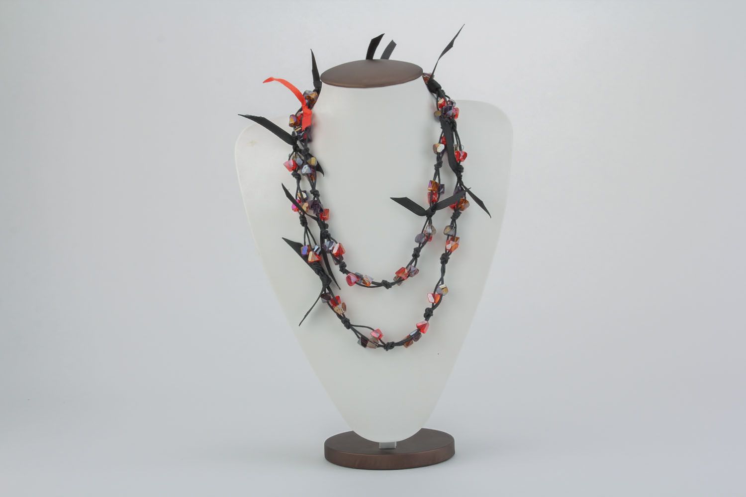 Necklace made of beads and cord photo 3