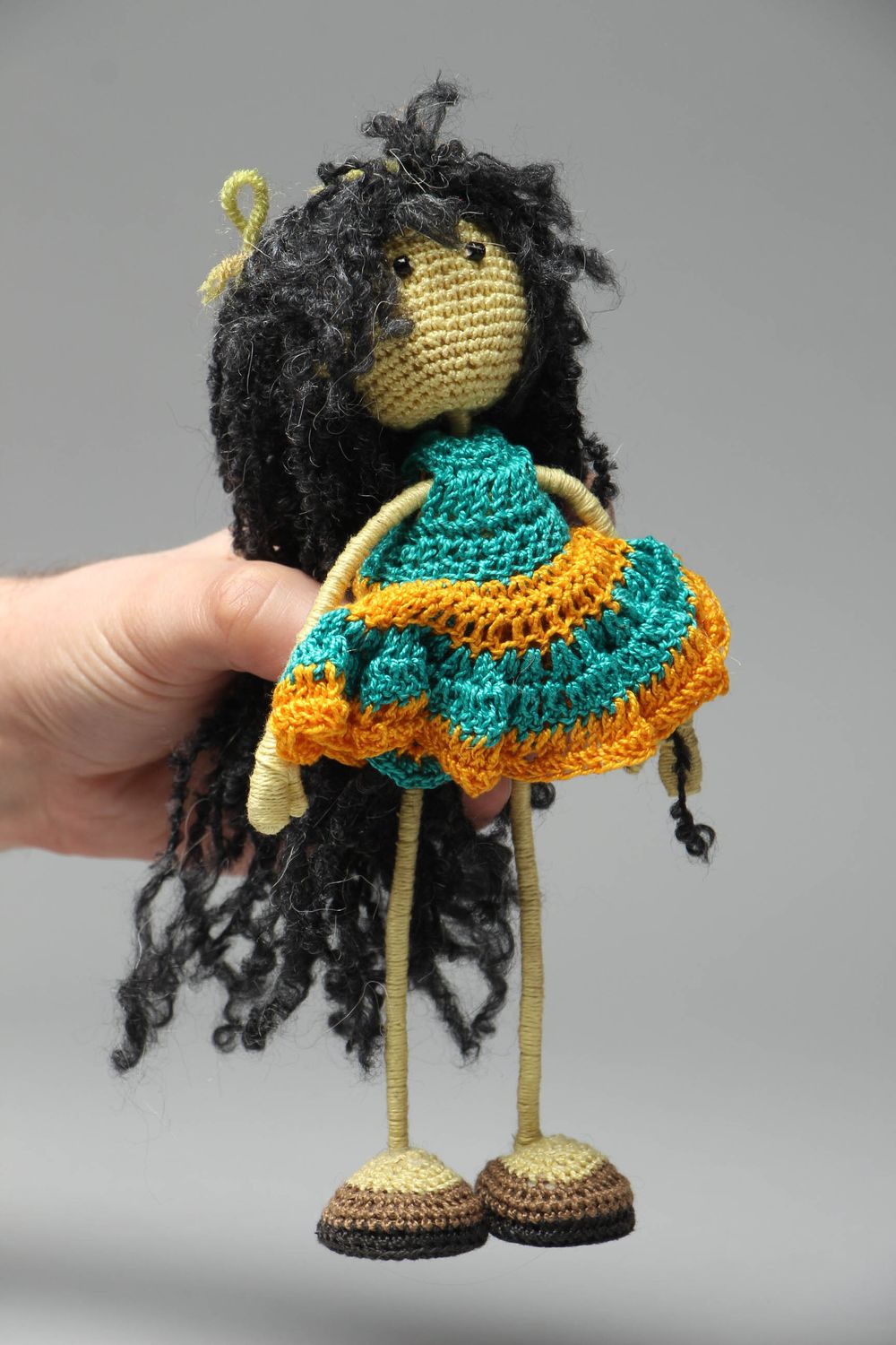 Poupée décorative tricotée au crochet Fille photo 4