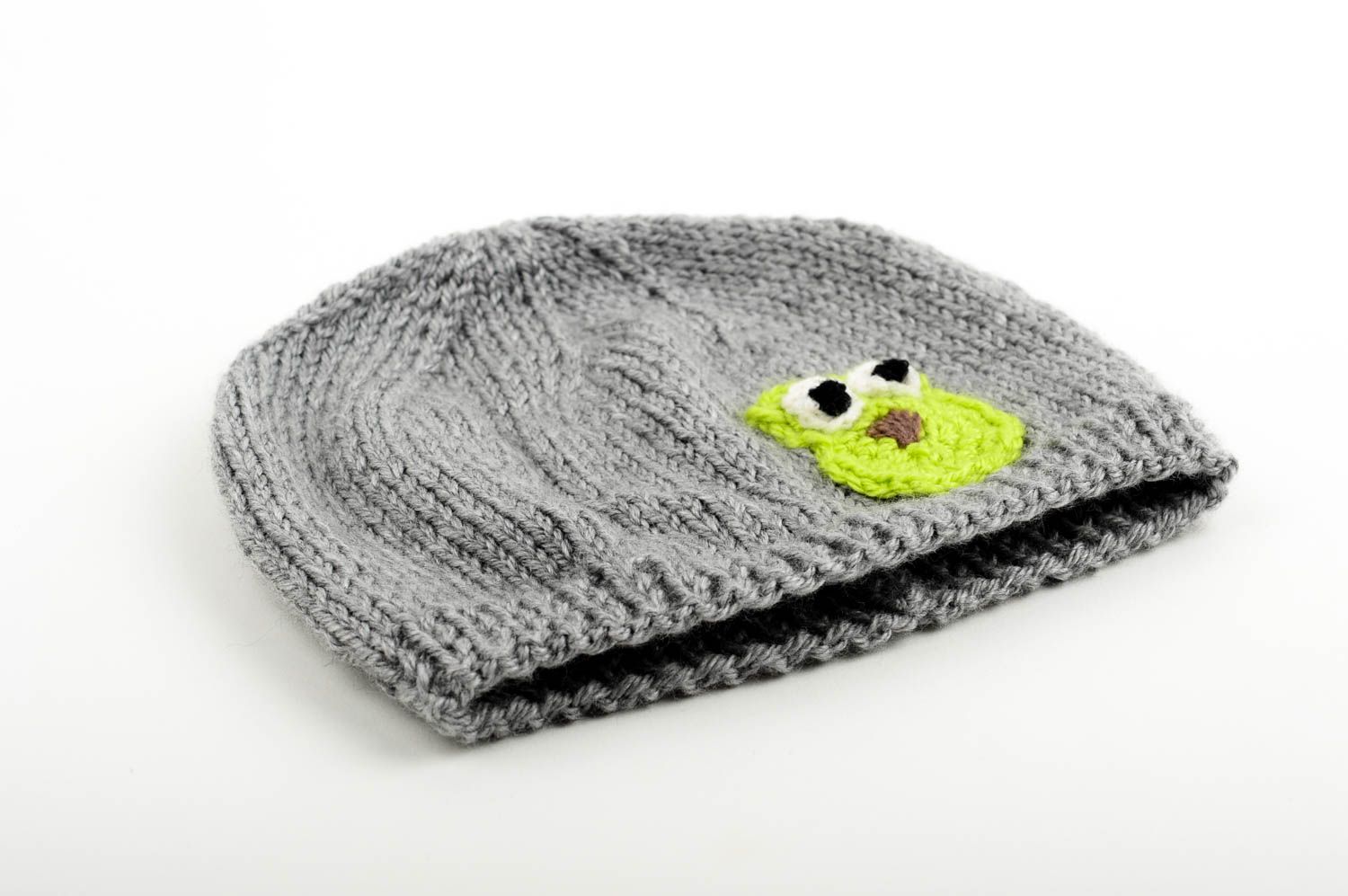 Bonnet d'hiver fait main Vêtement enfant gris tricoté avec hibou Cadeau original photo 3