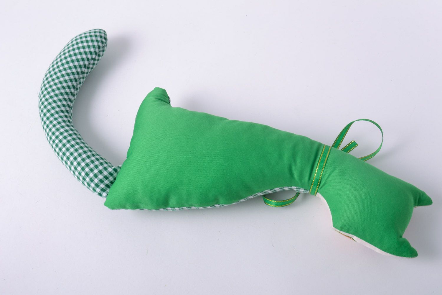 Текстильная мягкая игрушка ручной работы Кот клетчатый с длинным хвостом фото 4