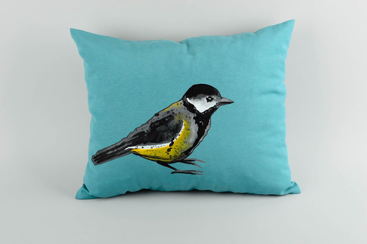 Art design throw pillow with titmouse picture pillow case on zipper 16,54 inches photo 1