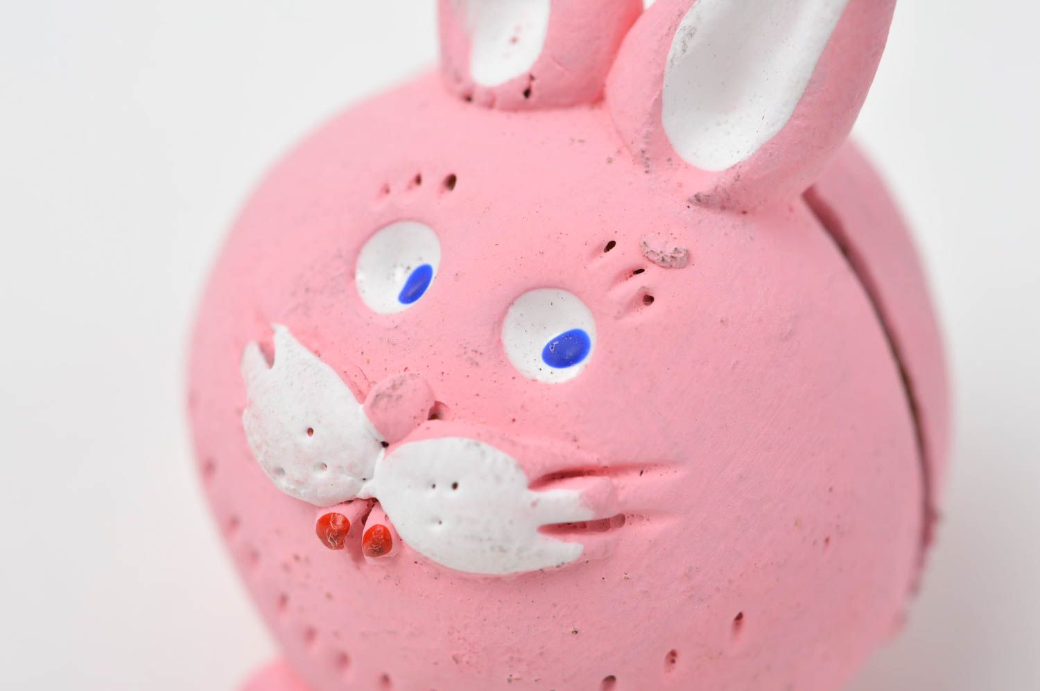Визитница ручной работы кролик керамический декор настольная подставка розовая фото 5