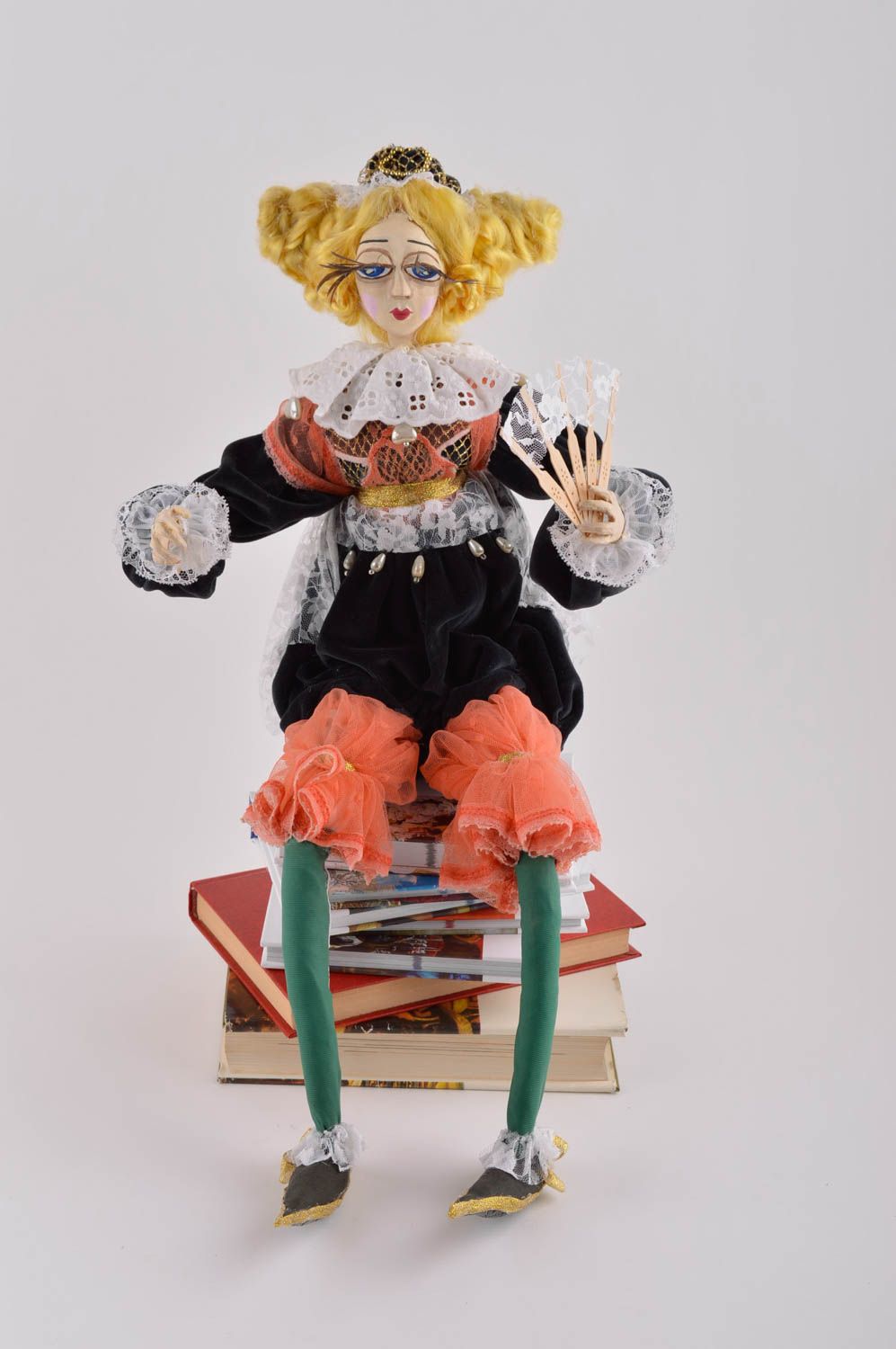 Авторская кукла ручной работы креативный подарок кукла для интерьера Виола фото 2