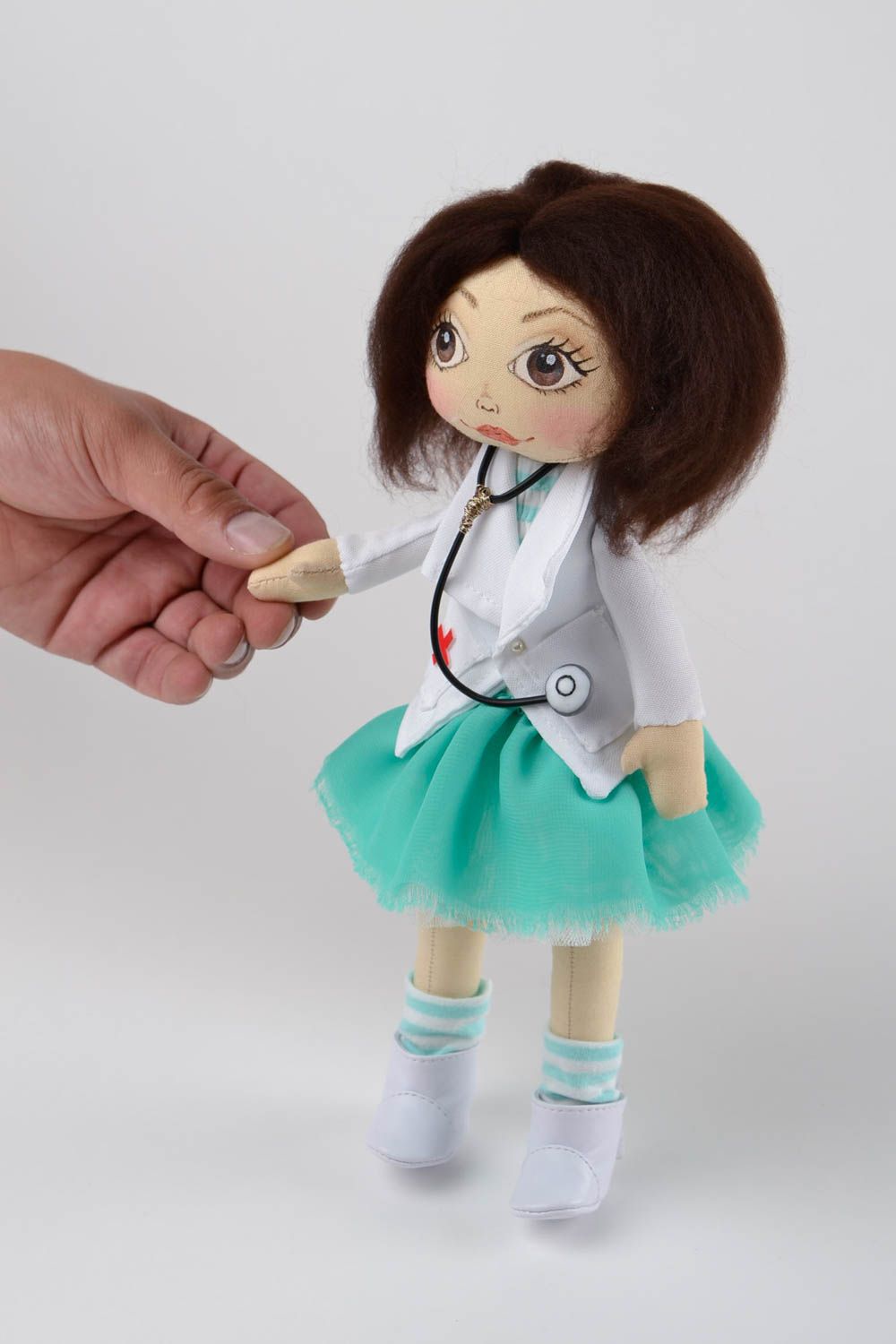 Кукла ручной работы в виде медсестры мягкая игрушка авторская кукла тканевая фото 2