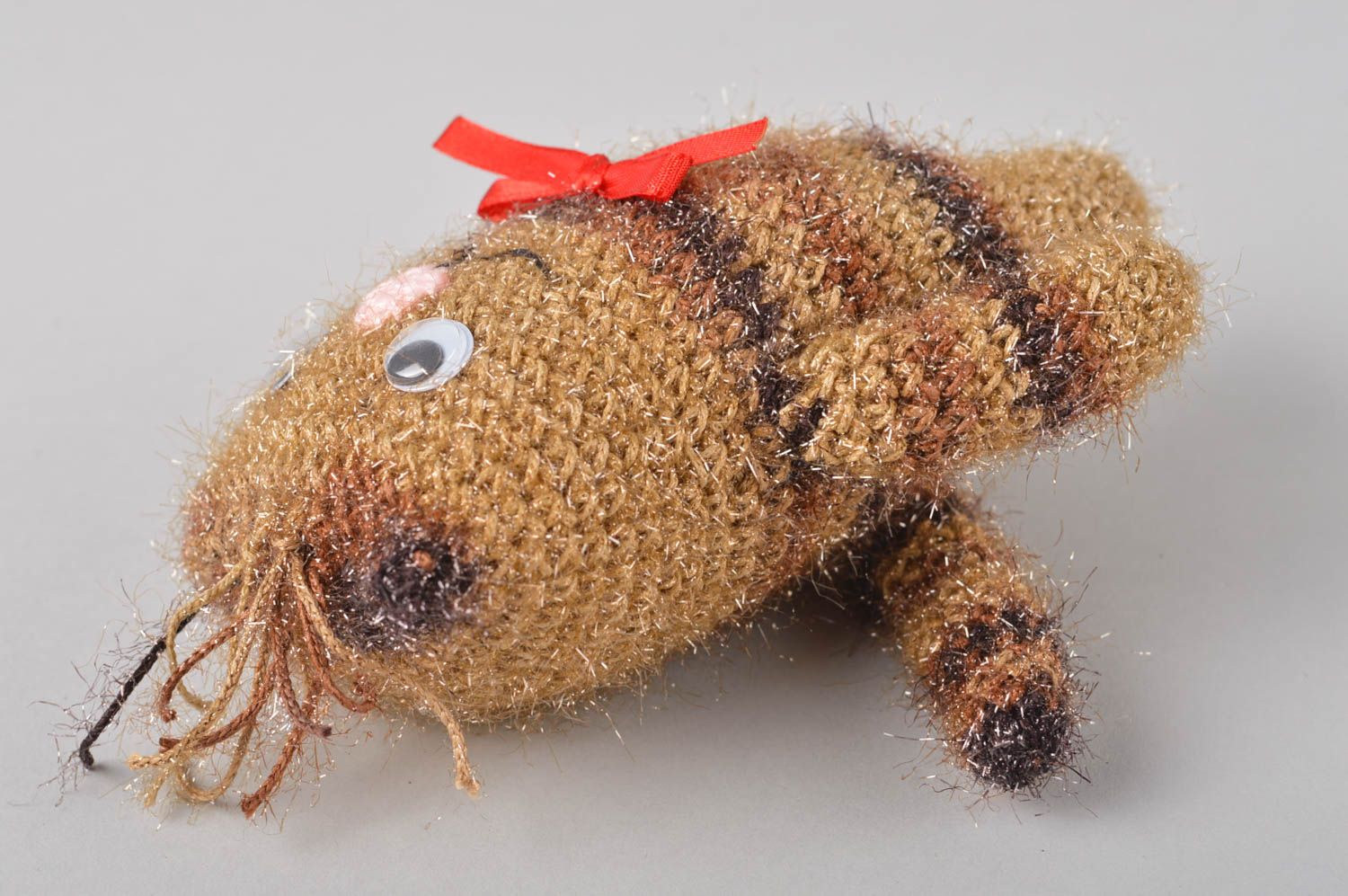 Jouet chat Peluche faite main tricotée au crochet brune petite Cadeau enfant photo 4