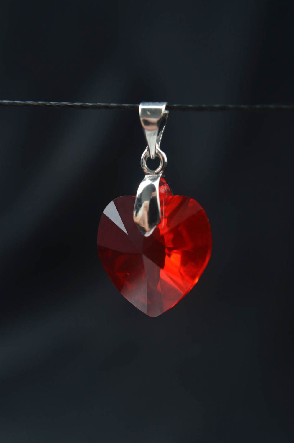 Colgante hecho a mano de cristal rojo accesorio para mujer regalo original foto 1