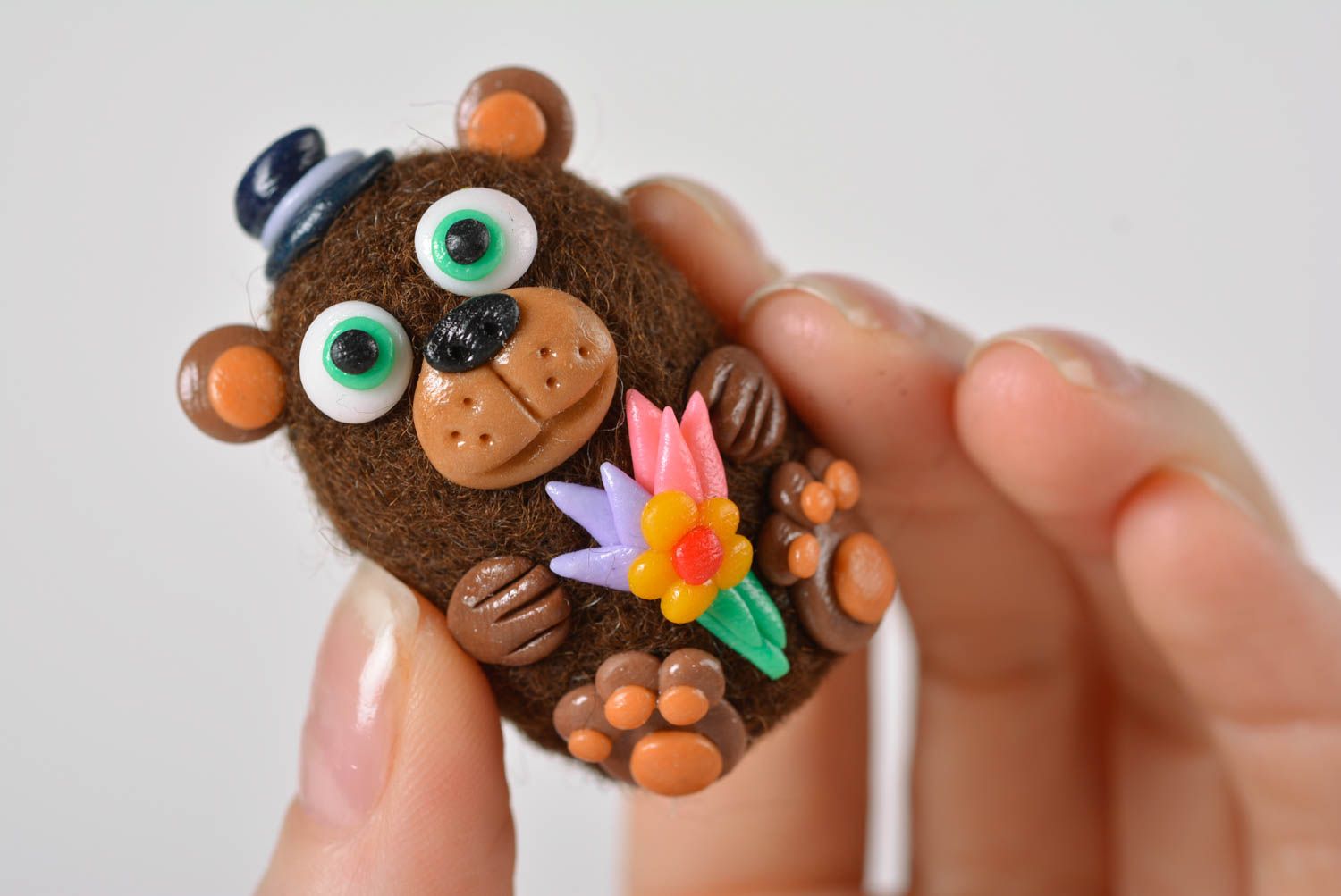 Игрушка ручной работы интерьерная игрушка медведя с цветком мягкая игрушка фото 4