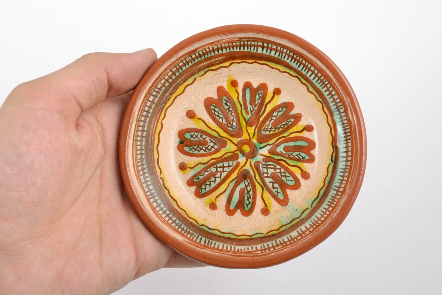 Глубокая керамическая тарелка расписанная глазурью декоративная ручной работы фото 2