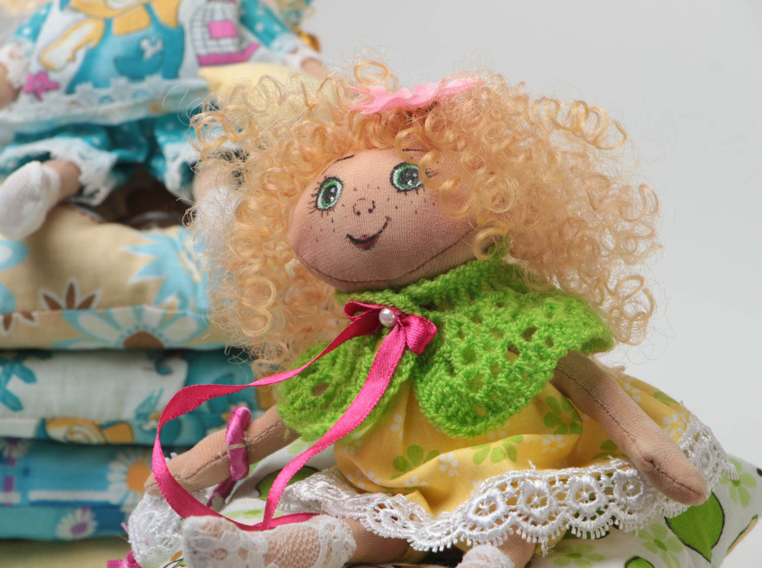 Beautiful handmade fabric soft dolls set 2 pieces children's toys photo 3