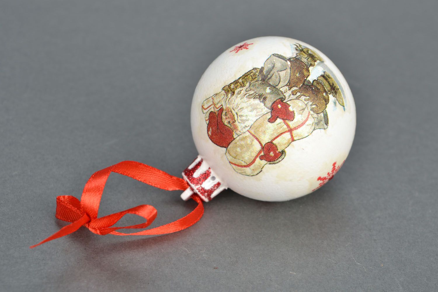 Brinquedo do Natal na forma de uma bola Papai Noel foto 4