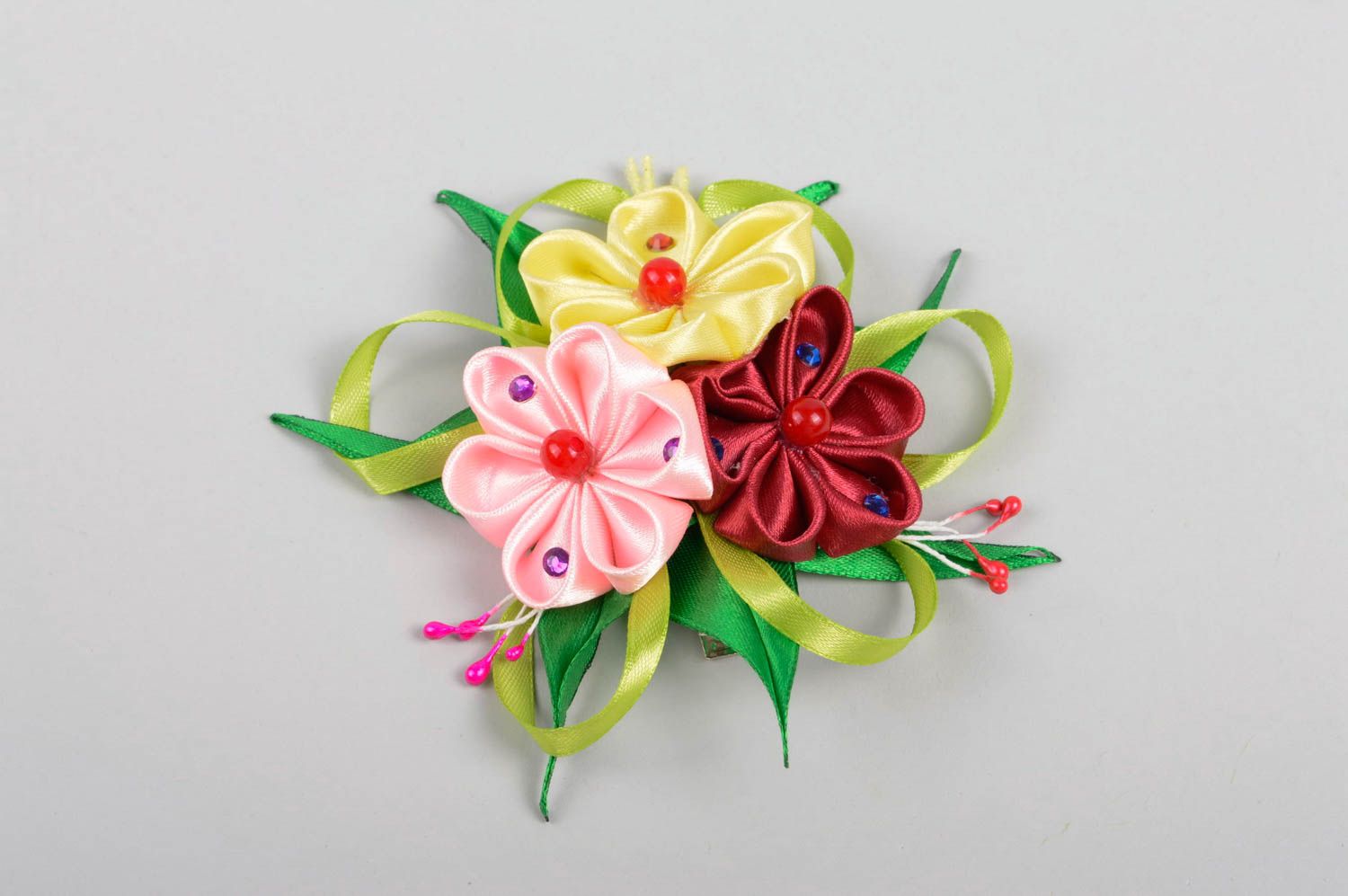 Handmade Haar Schmuck Blumen Haarspange festlicher Haarschmuck aus Atlasbändern foto 2