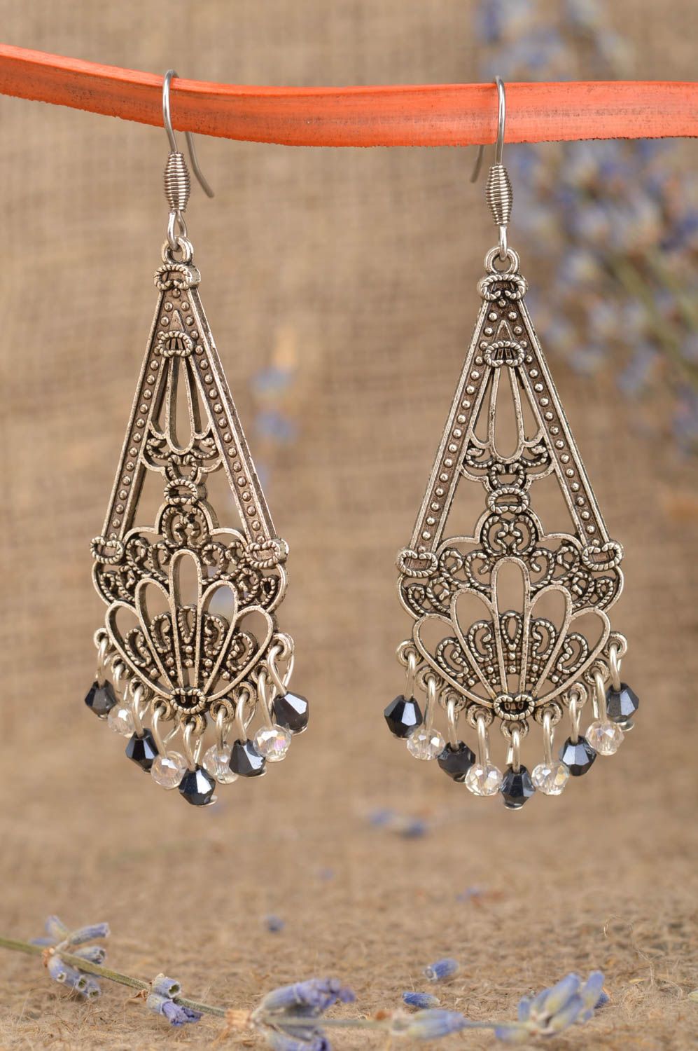 Boucles d'oreilles pendantes Bijoux fait main Cadeau pour femme cristal métal photo 1