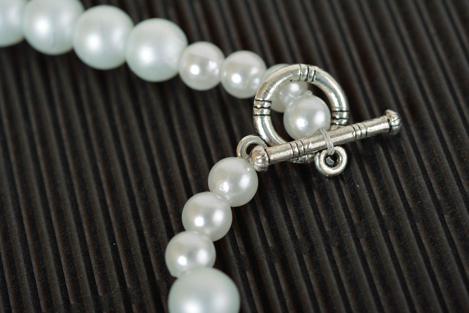 Collier perles rocaille Bijou fait main Accessoire femme blanc brodé cadeau photo 4