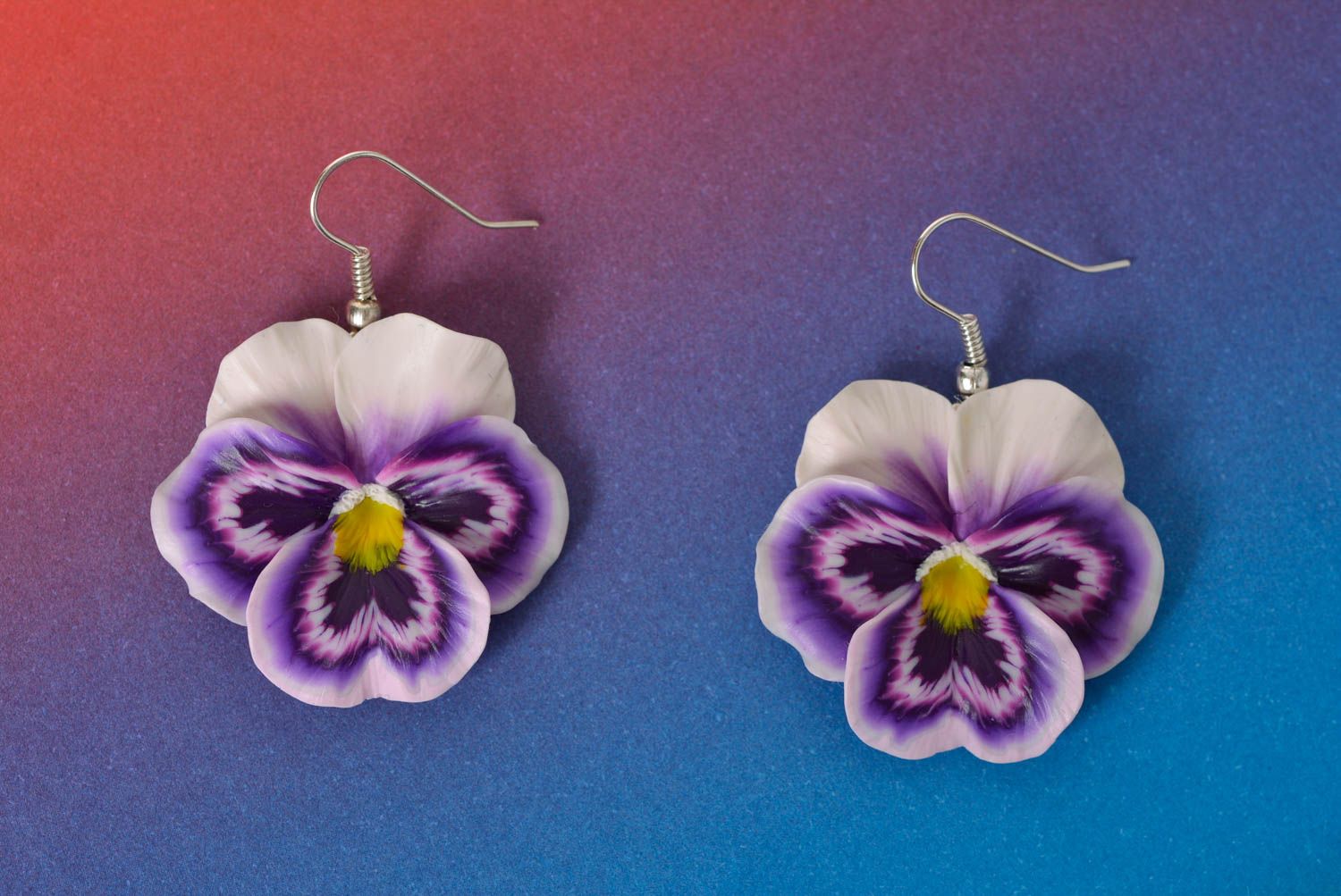 Stilvolle Blumen Ohrringe aus Polymerton handmade für echte Mode Damen Geschenk foto 1