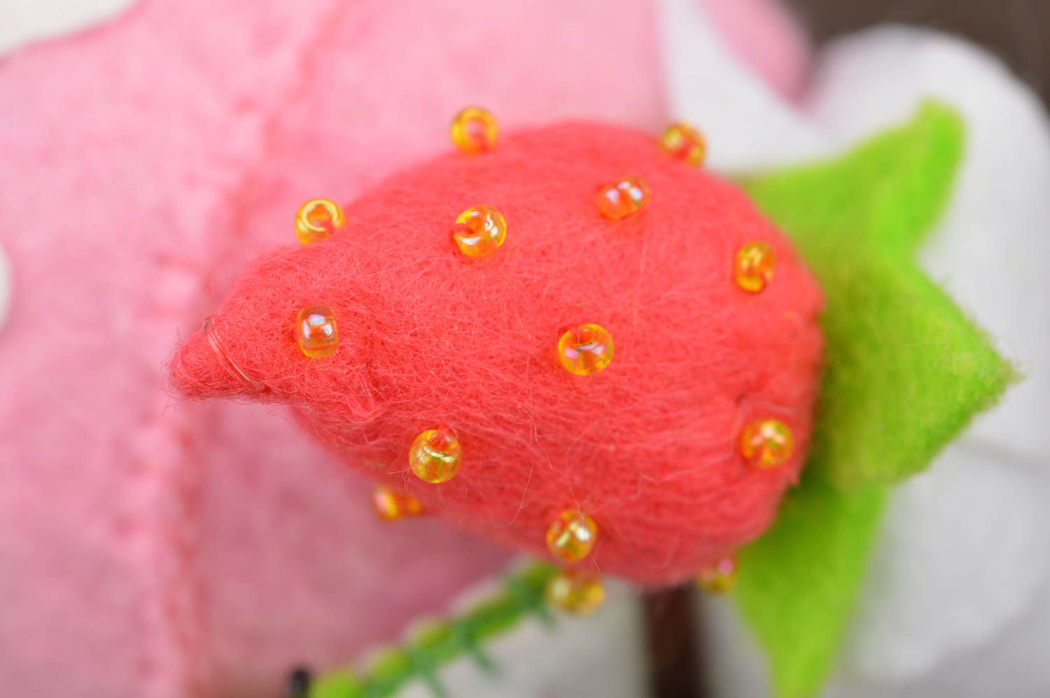 Handgemachtes Nadelkissen aus Filz schön künstlerisch Törtchen rosa originell foto 4