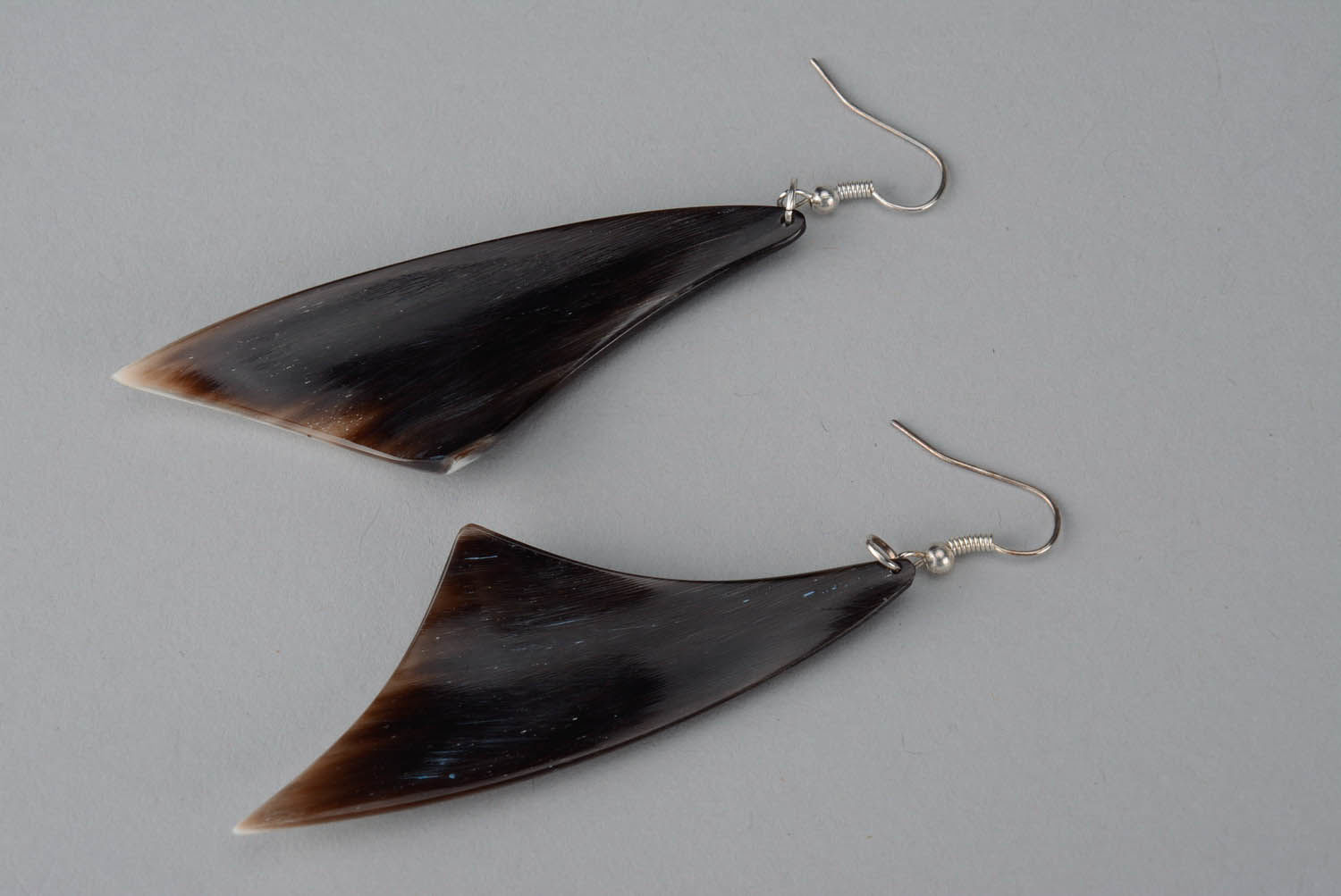 Earrings made ​​of cow horns Feathers photo 3